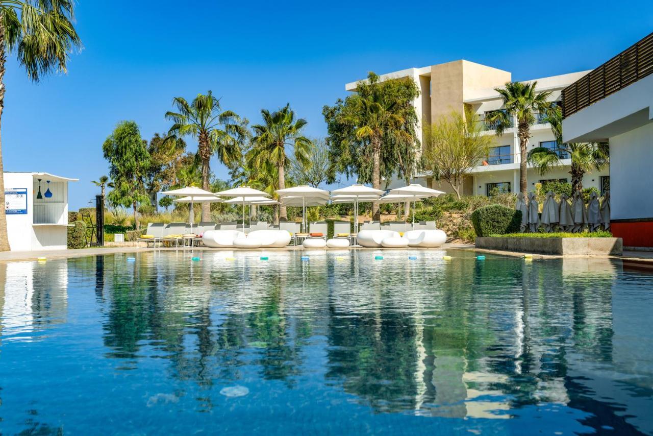 Hyatt Place Taghazout Bay Ngoại thất bức ảnh The swimming pool at the hotel