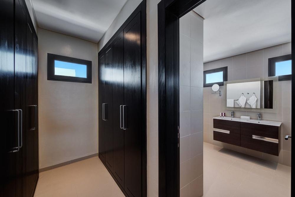 Hyatt Place Taghazout Bay Ngoại thất bức ảnh Sliding doors